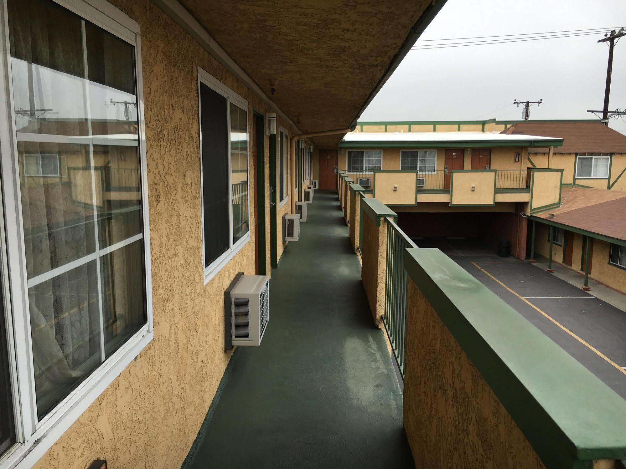 Starlite Motel Bellflower Esterno foto